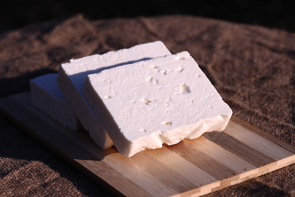 πρωτοσέλιδο - Πού οφείλεται το άρωμα της Φέτας?