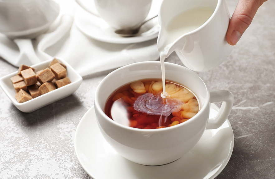 πρωτοσέλιδο - Τσάι με Γάλα και Καφές με Γάλα - Ποιός είναι πλέον ο νέος ρόλος του γάλακτος