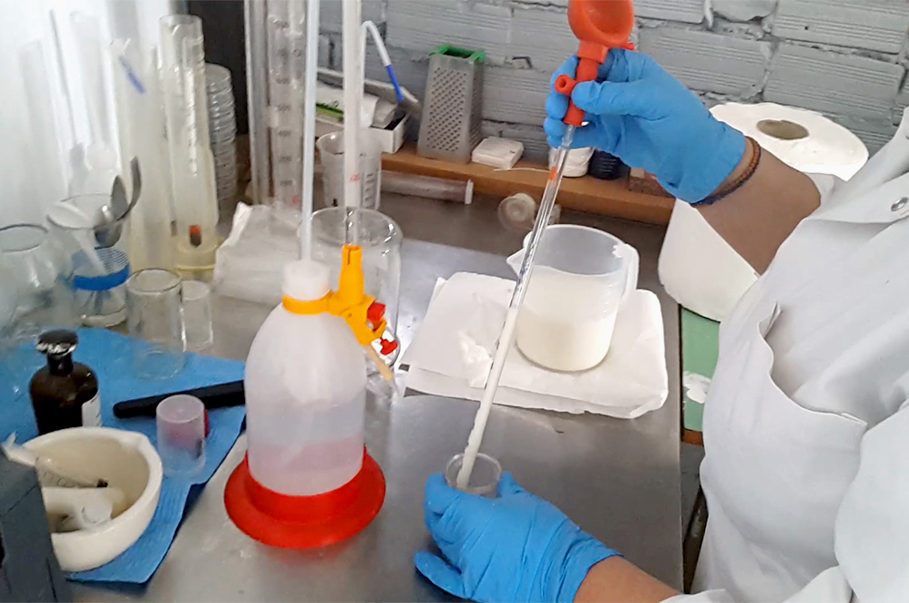 Πρωτοσέλιδο - Πώς μετρούμε την οξύτητα σε ένα γάλα
